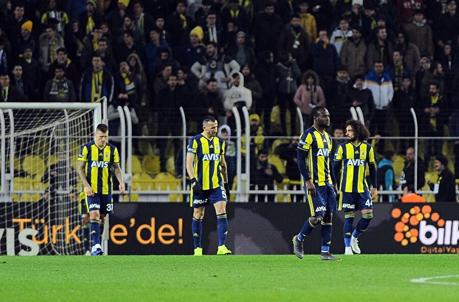 Fenerbahçeli futbolcuların üzüntüsü.