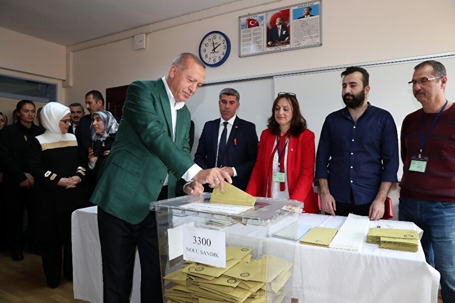 Cumhurbaşkanı Erdoğan oyunu İstanbul'da kullandı.