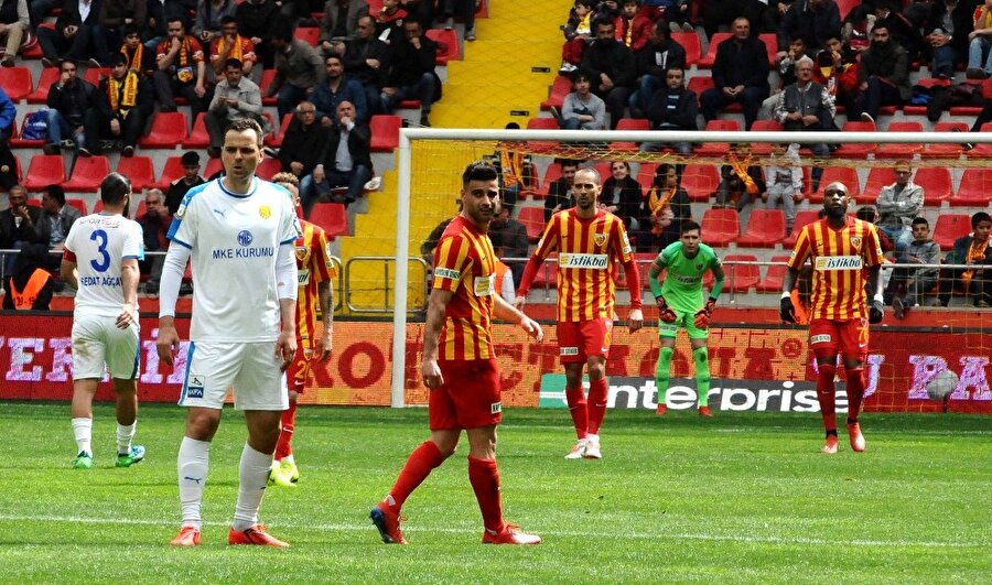 Kayserispor ilk kez evinden mutsuz ayrıldı.