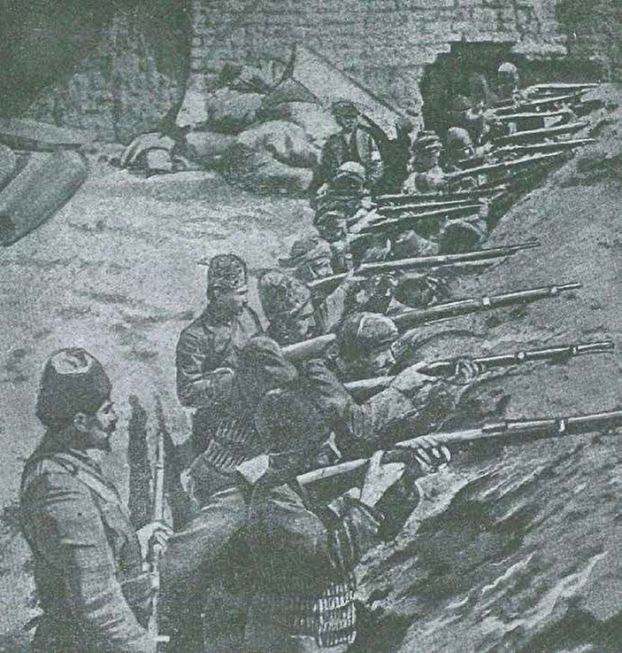 Komşuya silah doğrultulur mu? Rusların Van’ı işgal etmek için öne sürdüğü Ermeni çeteleri, ellerinde silahlarıyla siperlerde.