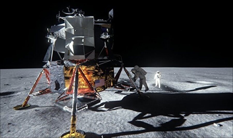 Bu roketin içinde bulunan mürettebatlar Neil Armstrong ve Buzz Aldrin’in izlediği 3 sayfalık yönerge, açık artırma ile 175 bin dolara alıcı bulmuştu.