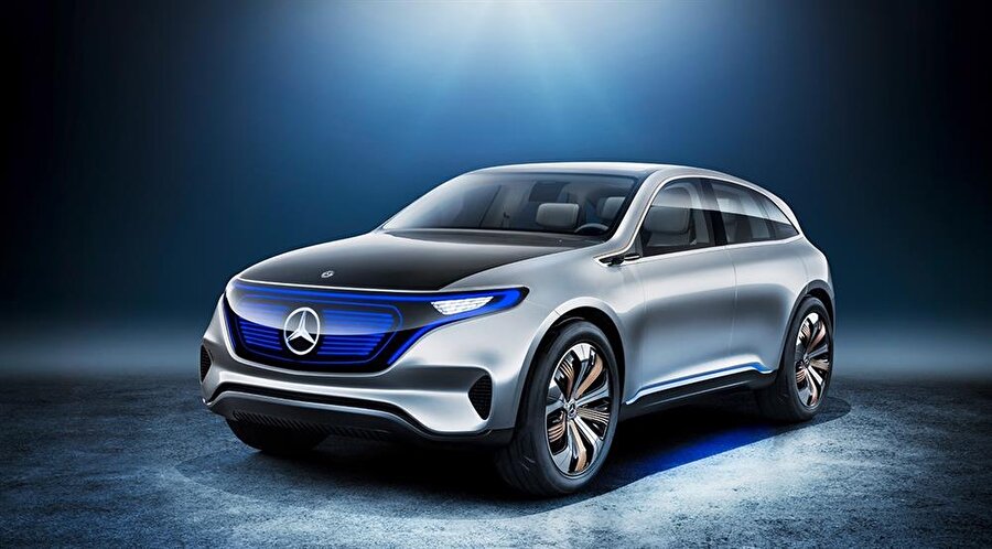 Mercedes, geçen yıl Paris Otomobil Fuarı kapsamında elektrikli araçlara özel yeni serisi EQ'yu duyurmuştu. 