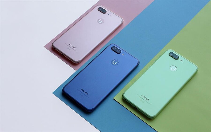 Gionee S10'daki dört farklı renk seçeneği de özellikle bayanların ilgisini çekebilecek türden. 