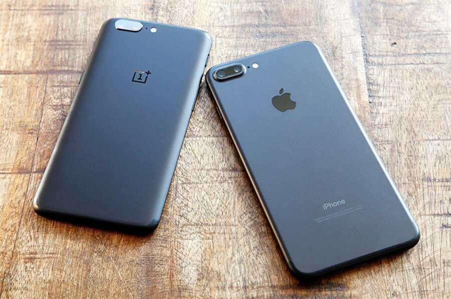 OnePlus'un iddialı modeli OnePlus 5 tasarım açısından iPhone 7 Plus'a benzetiliyor. 