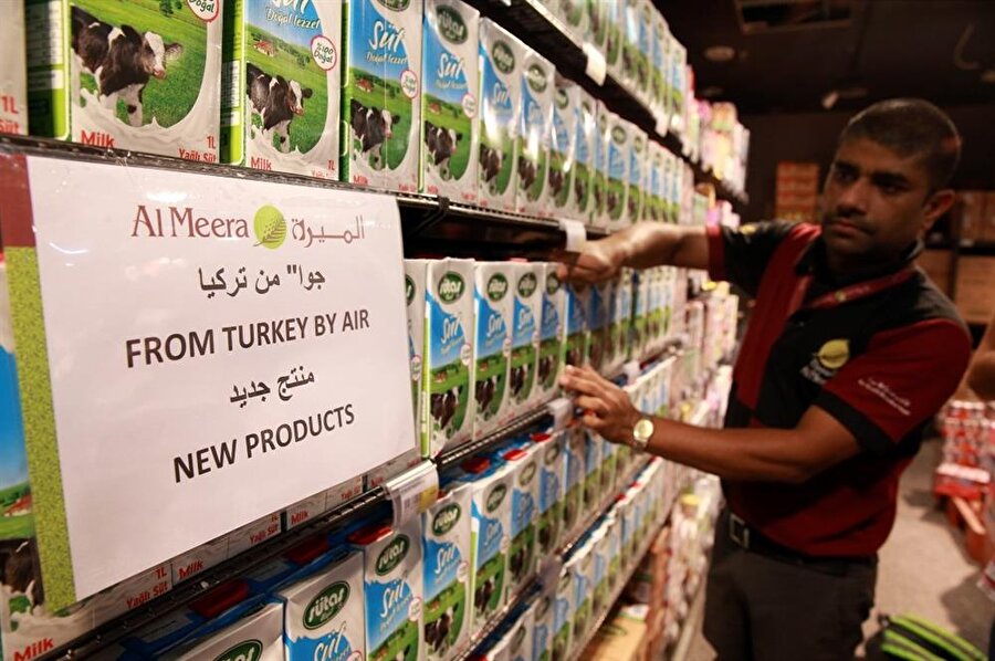 Abluka başladığından itibaren Türkiye'den gönderilmeye başlanan gıda ürünleri Katar'da yoğun ilgi görüyor.