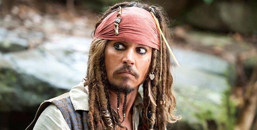 Johnny Depp, Karayip Korsanları serisi için 'Jack Sparrow' karakterini canlandırmıştı.