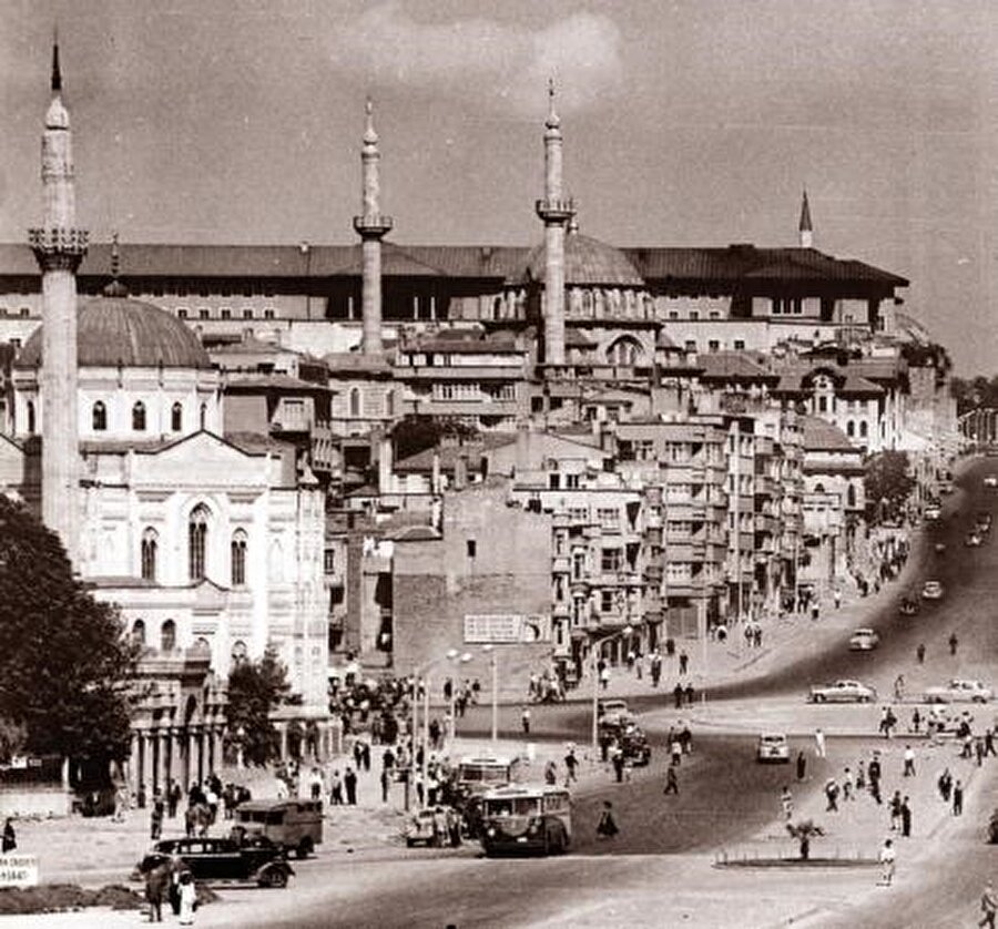 Bir Zamanlar İstanbul, Hilmi Şahenk, İBB, 1996.