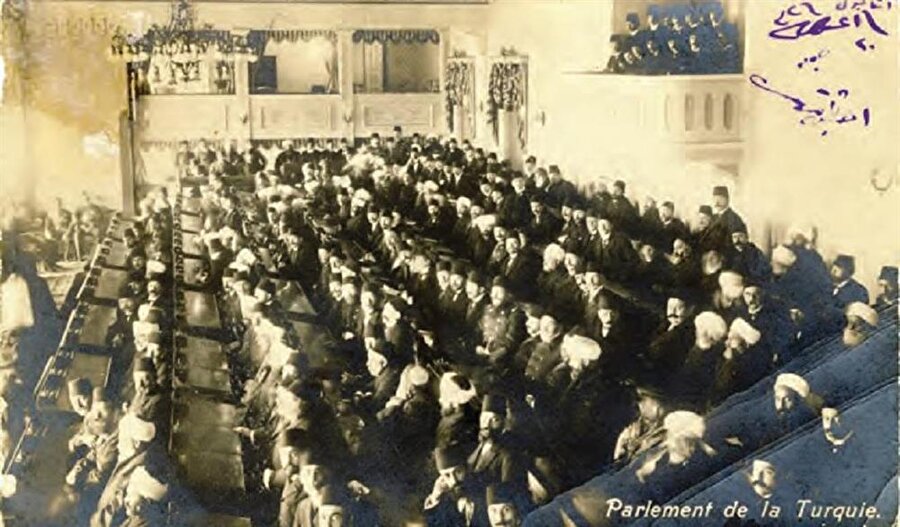 12 Ocak 1920’de açılan Meclis-i Mebusan, Osmanlı Devleti’nin son meclisiydi. 18 Mart’ta faaliyetlerine ara vermiş, 11 Nisan’da Sultan Vahidüddin tarafından feshedilmişti. Yaklaşık iki aylık çalkantılı döneminde en önemli faaliyeti, Misak-ı Millî’yi bütün dünyaya ilân etmesiydi