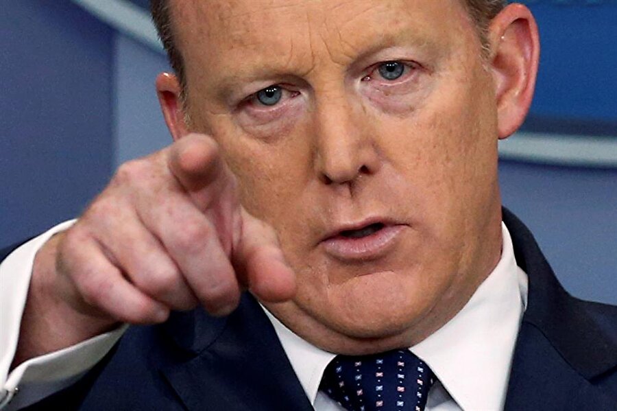 Eski Beyaz Saray Sözcüsü Sean Spicer.