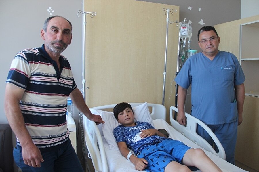 Vedat Bektaş (Yatakta)