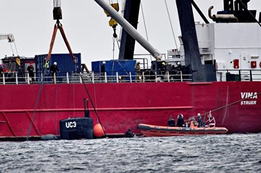 Danimarkalı yetkililer batan denizaltı ve Kim Wall'u arama çalışmalarını sürdürüyor. / Yerel kaynak