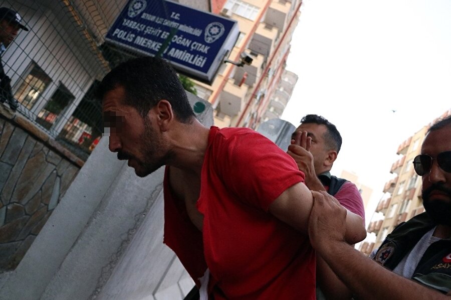 Çocuk tacizcisine meydan dayağı. (İHA)