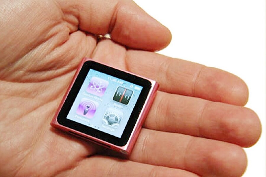 iPod nano, minik yapısı ve renkli ekranıyla dönemin en yetenekli müzik çalarlarından biriydi. 