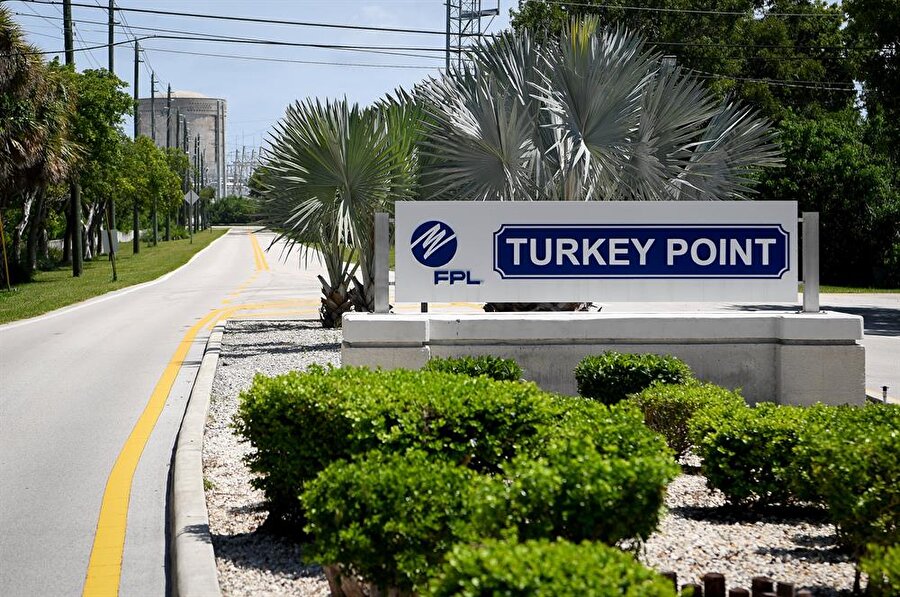 İçerisinde nükleer reaktörlü bir santral bulunduran Turkey Point de kasırganın güzergahında. (Reuters)