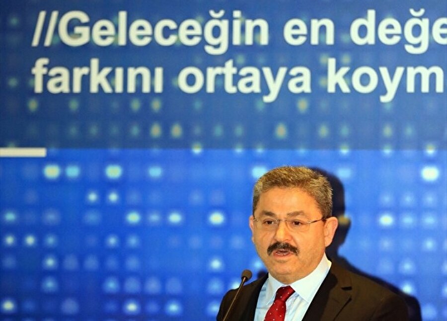 Turkcell Yönetim Kurulu Başkanı Ahmet Akça.