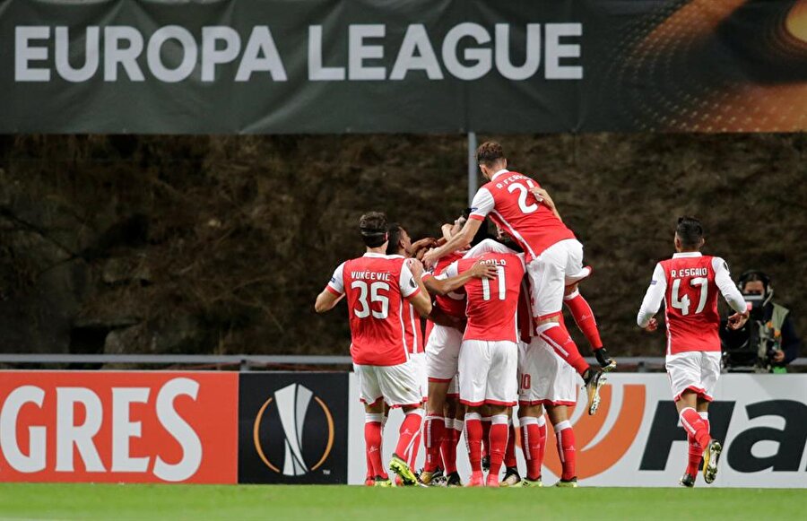 Portekiz temsilcisi Avrupa Ligi'nde yaptığı 2 maçı da kazanarak namağlup liderliğini sürdürdü.