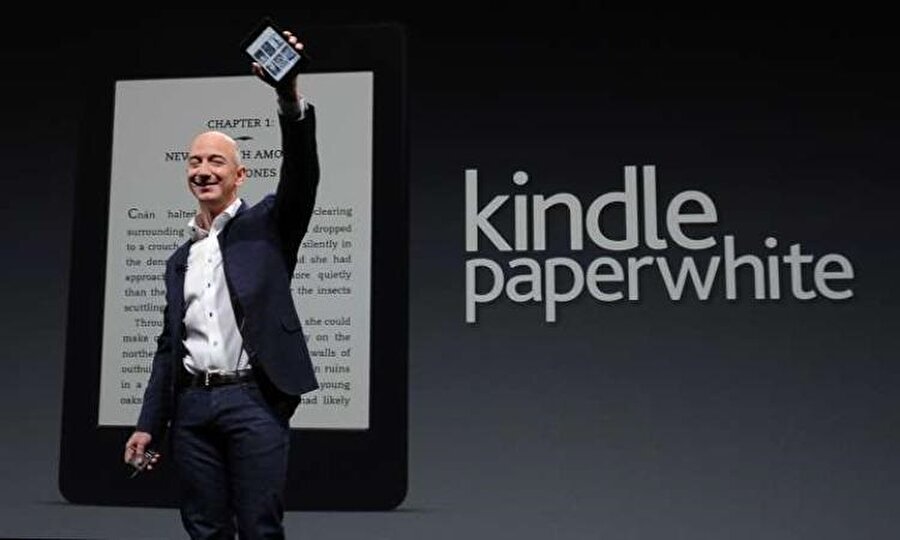 Kindle'ı duyurduktan kısa bir süre sonra ciddi satış rakamlarına ulaşan Amazon, depolama ve iş gücünü azaltarak kârı artırdı. 