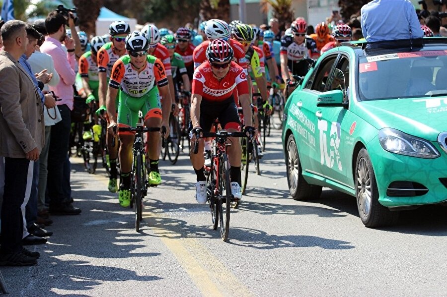 Bisikletseverler start noktasına akın etti.