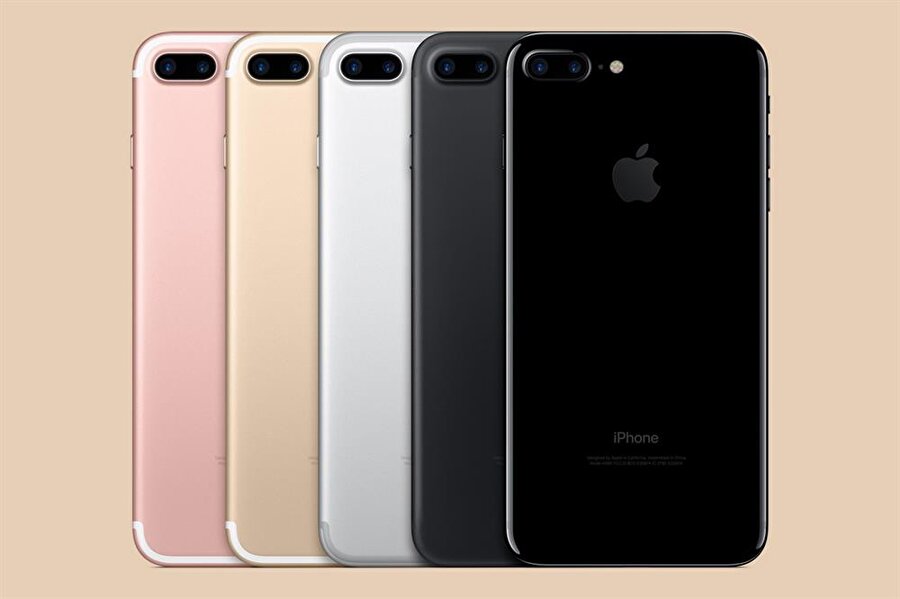 Apple iPhone 7 Plus, özelllikle 5.5 inç'lik büyük ekran ve çift kamera sebebiyle kullanıcıların en çok tercih ettiği akıllı telefonlardan biri. 