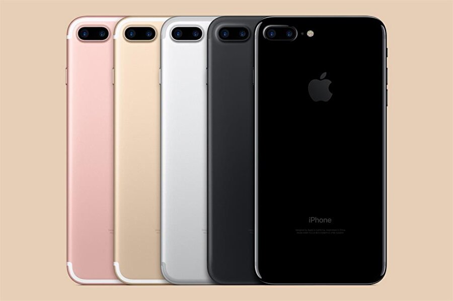 Apple iPhone 7 Plus, özelllikle 5.5 inç'lik büyük ekran ve çift kamera sebebiyle kullanıcıların en çok tercih ettiği akıllı telefonlardan biri.