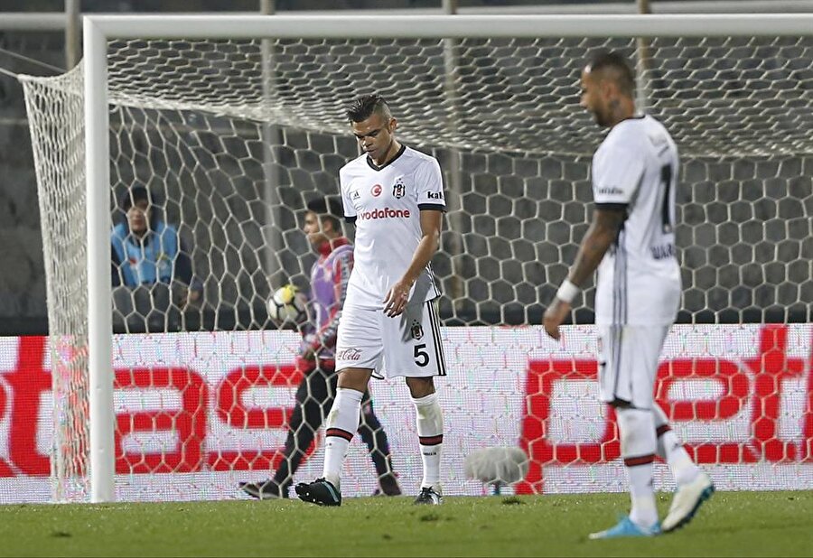 Beşiktaş cephesi mağlubiyetin ardından büyük üzüntü yaşadı.
