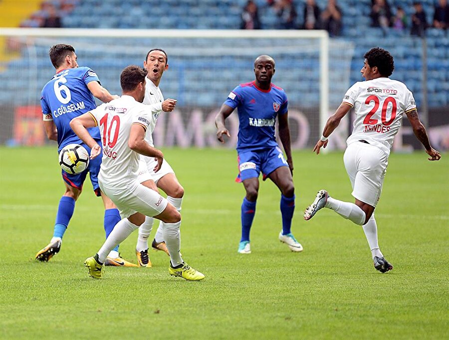 Kardemir Karabükspor sahasında 1-0 kazandı ve ivme hedefliyor.