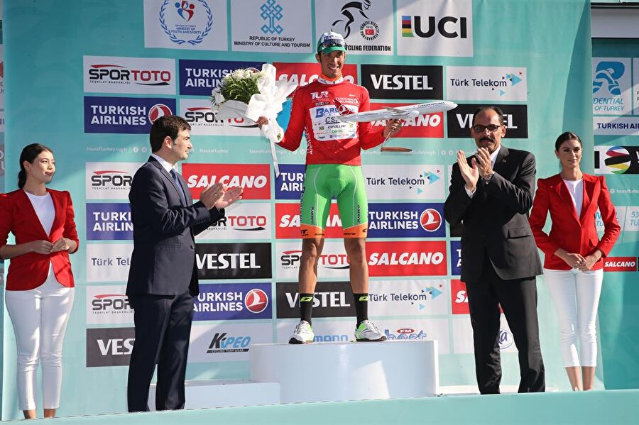 53. Cumhurbaşkanlığı Türkiye Bisiklet Turu'nun 6. ve son etabı İstanbul'da tamamlandı.Kırmızı mayo katagorisinde, Bardiani CSF takımından Mirco Maestri birinci oldu. Ödülünü Cumhurbaşkanı Sözcüsü İbrahim Kalın verdi.