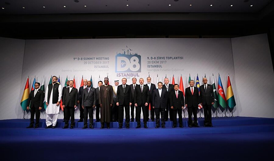Cumhurbaşkanı Erdoğan ve D-8 liderleri