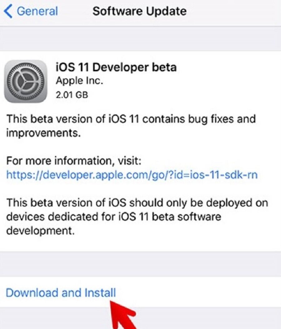 iOS 11 kurulumu için kullanıcıların öncelikle Ayarlar - Genel bölümü üzerinden Yazılım güncelleme kısmına erişmesi şart. 