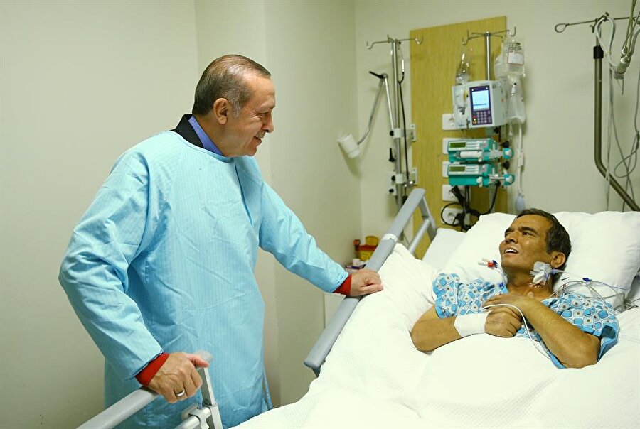 Cumhurbaşkanı Recep Tayyip Erdoğan, Naim Süleymanoğlu ile yakından ilgileniyor.