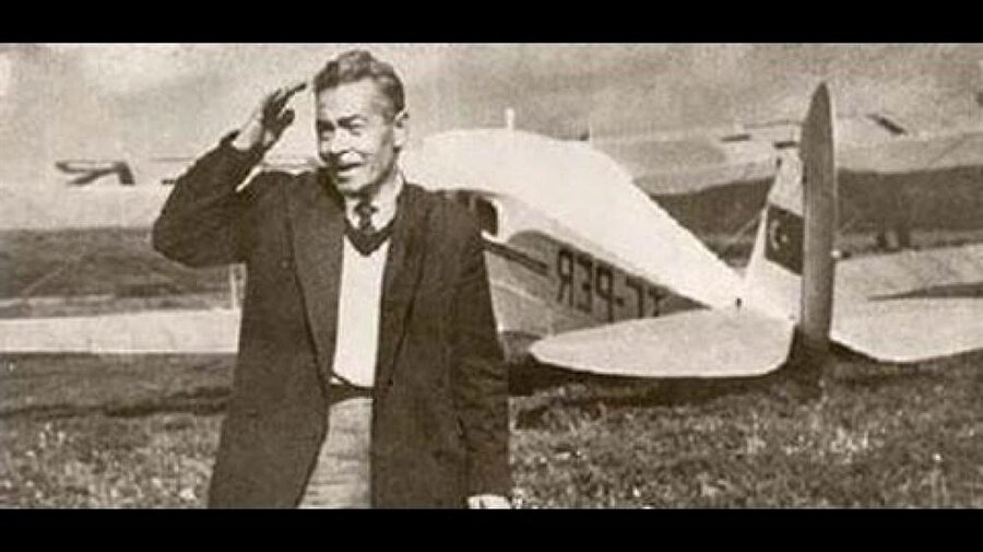 Vecihi Hürkuş, çocukluğundan yaşlılık dönemlerine kadar hep uçaklarla iç içe oldu.
