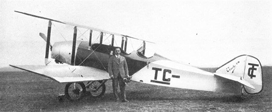 TC isimli uçağı ve Vecihi Hürkuş