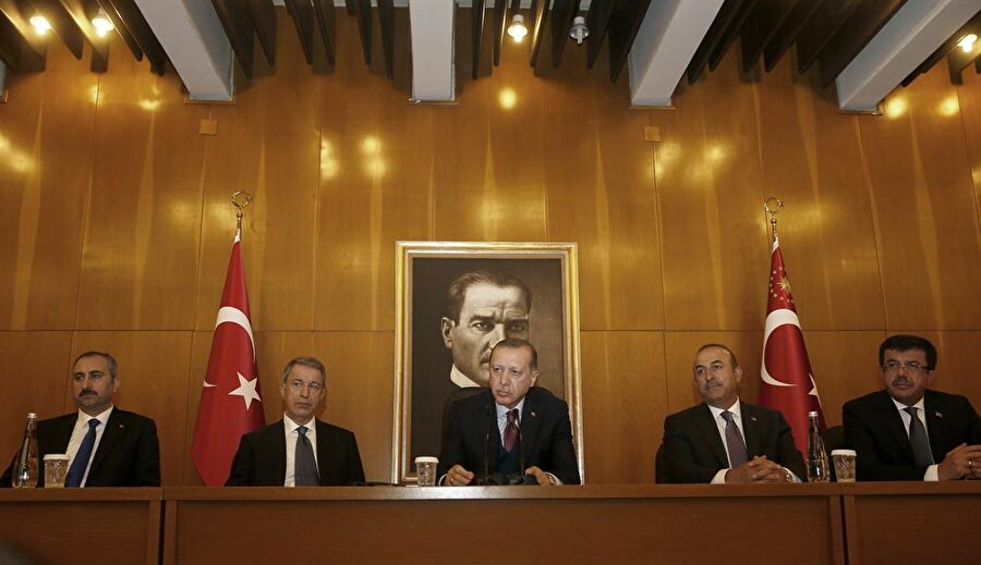 Cumhurbaşkanı Erdoğan, Rusya ziyareti öncesi havalimanında açıklamalarda bulundu.
