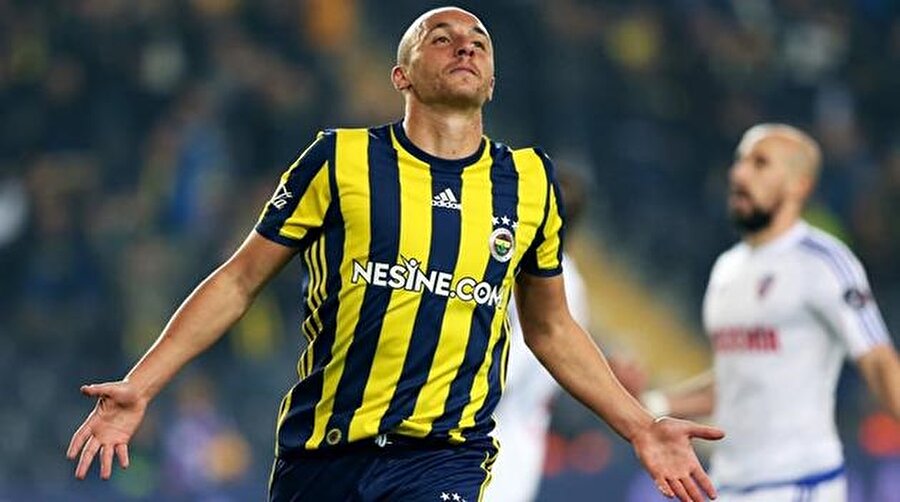 Sivasspor'da fırtınalar estirdikten sonra Fenerbahçe'ye imza atan Aatif sarı-lacivertli takımda bir türlü dikiş tutturamadı. 