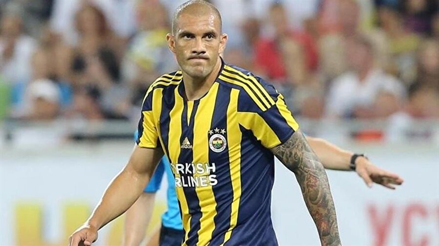 Fenerbahçe'ye büyük umutlarla transfer olan Fernandao yaşadığı sakatlıklar nedeniyle bir türlü istediği seviyeye ulaşamadı.