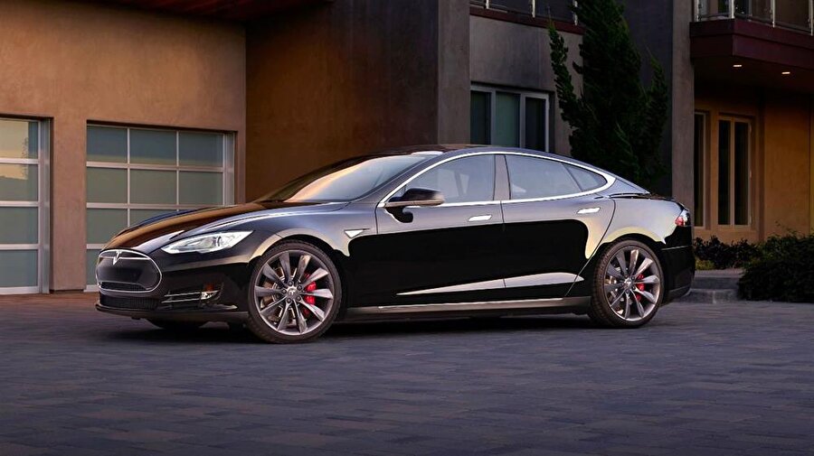 Tesla Model S. 