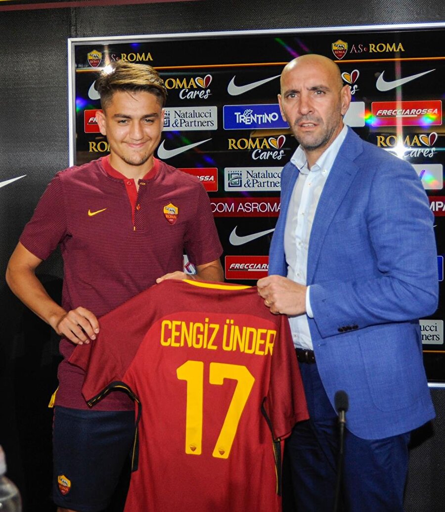 Cengiz Ünder, Manchester City'den teklif aldığını açıkladı.