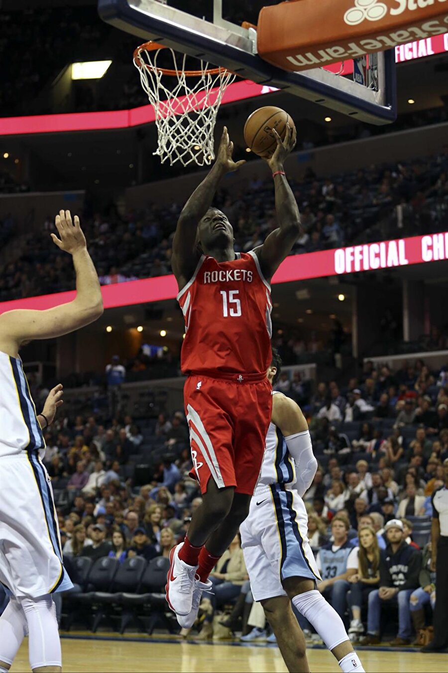 Houston Rockets üst üste dördüncü galibiyetini elde etti.