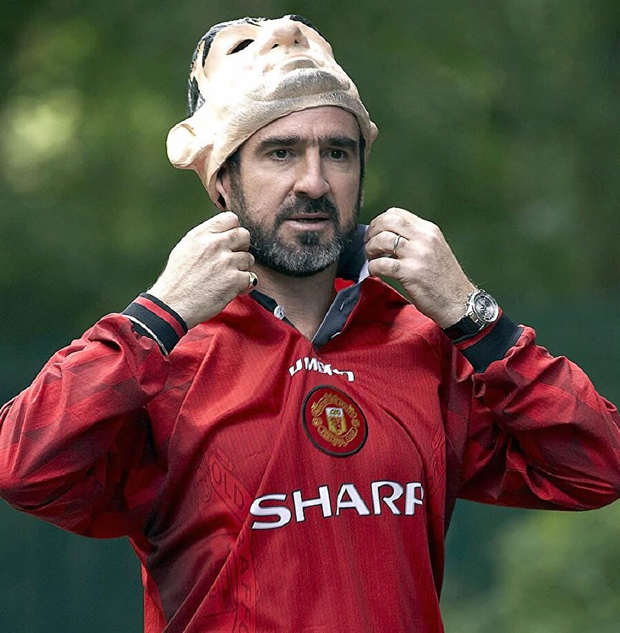 Eric Cantona, Manchester United'ın başına geçmek istiyor. 