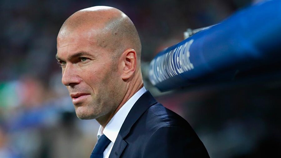 Zidane efsanesi Real Madrid'te devam ediyor. 