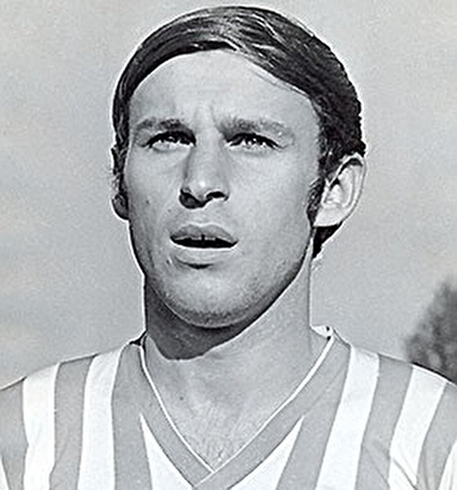 Dragan Džajić, Yugoslavya'nın efsane futbolcularından biridir.