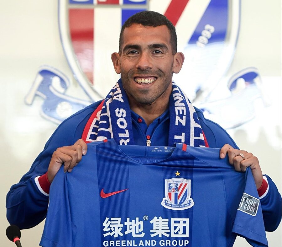 Tevez, Çinli futbolseverlerin eleştiri oklarının hedefi haline geldi.