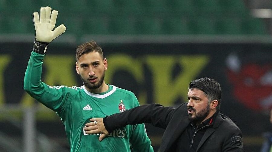 Gennaro Gattuso oyuncusunu teselli etti.