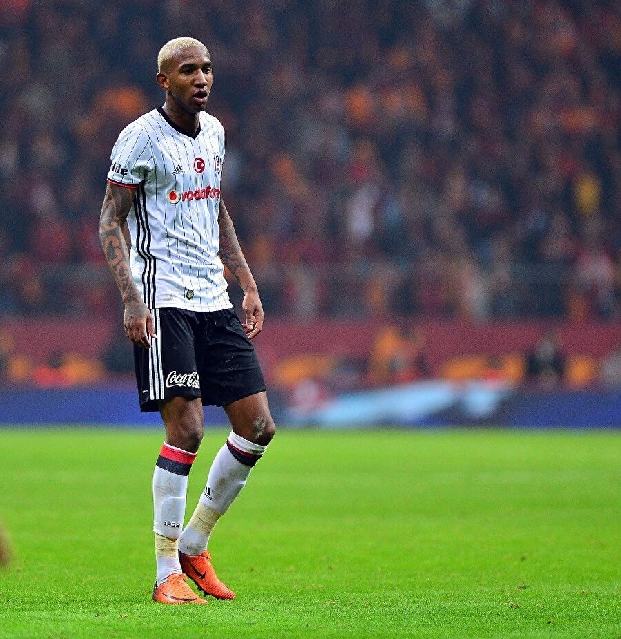 Talisca, İtalya'nın köklü ekiplerinden Roma'nın da gündeminde yer alıyor.