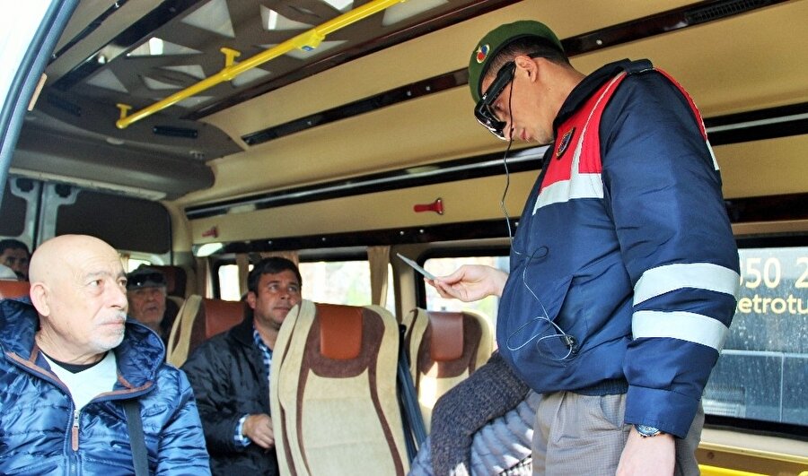 Takbul gözlüğünün ilk denemelerinden kareler.