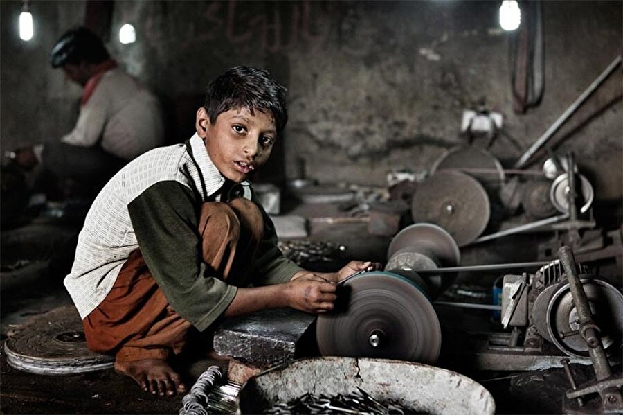 Dünyada 152 milyon çocuk işçi var.