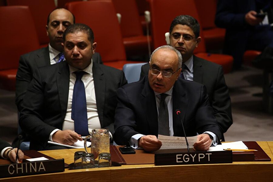 Toplantıya, Mısır'ın Birleşmiş Milletler (BM) Büyükelçisi Amr Abdellatif Aboulatta (sağda) da katıldı.(AA)