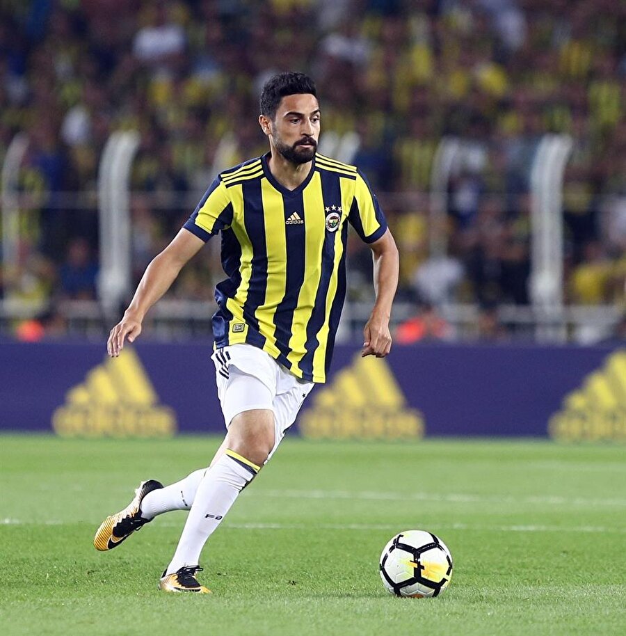 Geçtiğimiz sezonun ikinci yarısında Fenerbahçe ile ön protokol imzalayan Mehmet, Trabzonspor'da kadro dışı bırakılmıştı. 