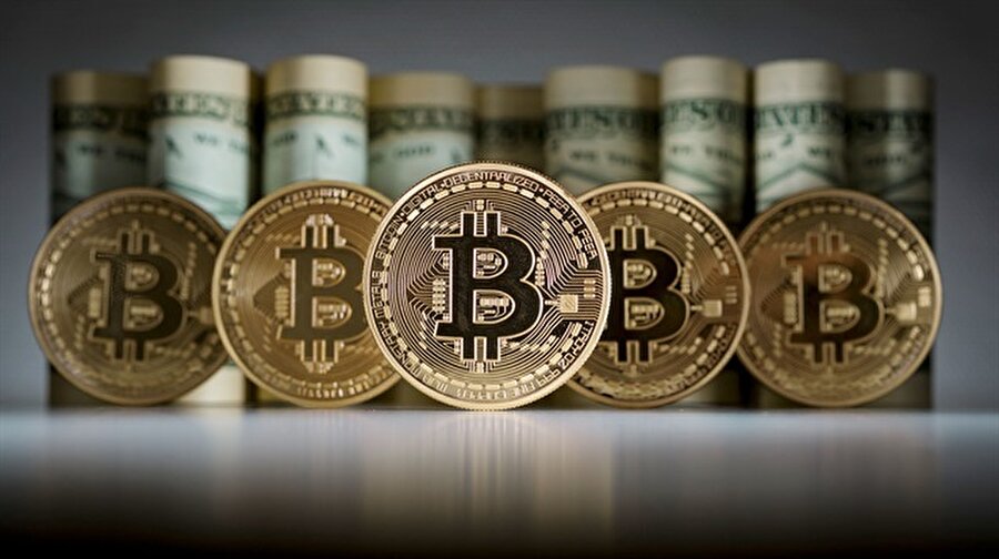 Bitcoin'in fiyatı 10 bin 567 dolara kadar geriledi.