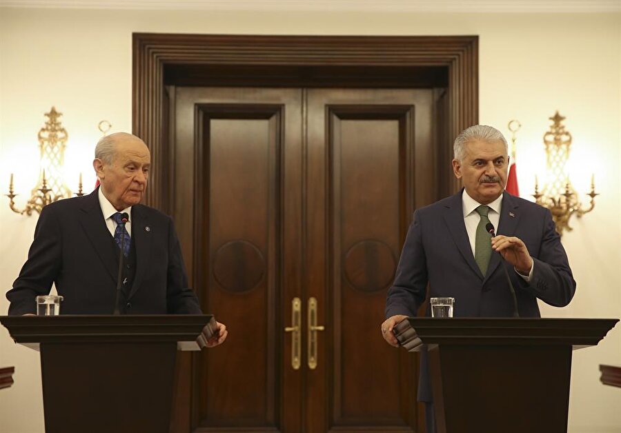 Başbakan Binali Yıldırım ve MHP lideri Devlet Bahçeli ortak açıklamalarda bulundu.
